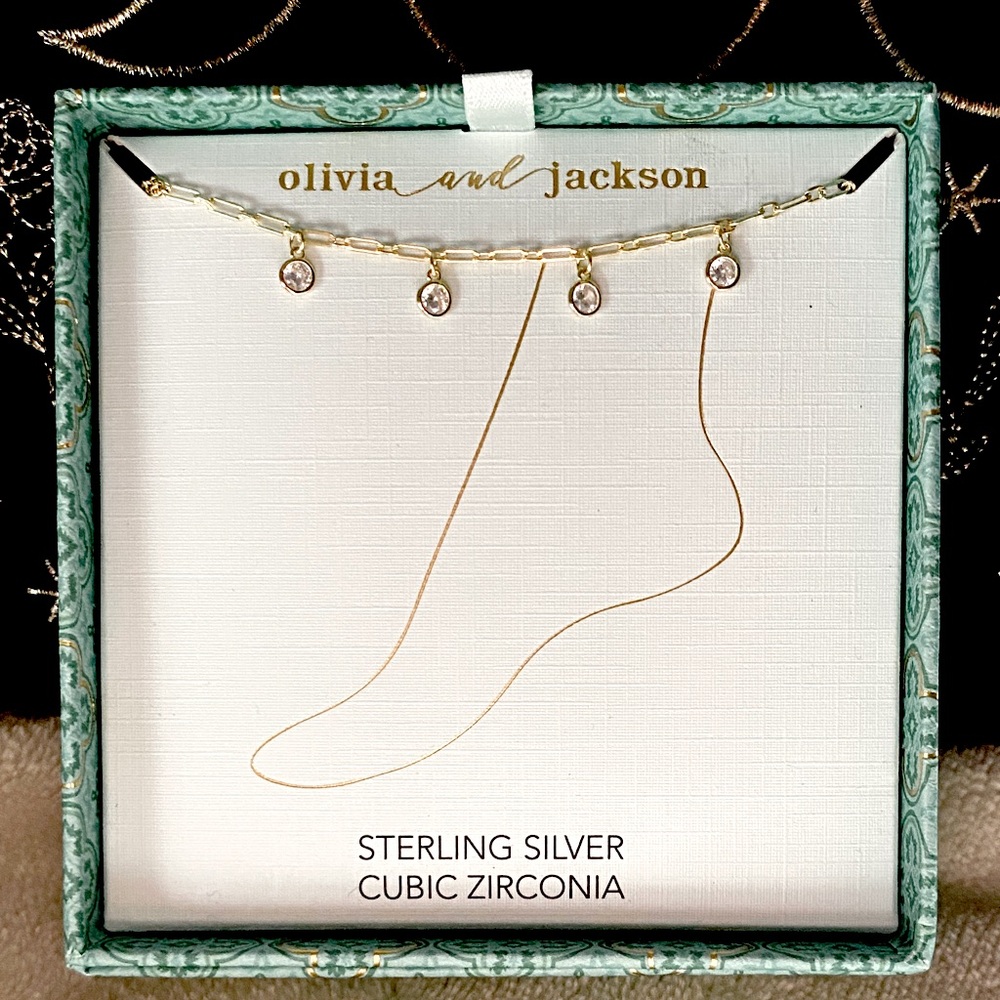 Oilvia&Jackson NWT ankle bracelet with FREE hair clips oR bracelet :):)